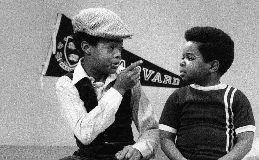 Todd Bridges (as Willis Drummond) gives Gary Coleman (as Arnold Drummond) some brotherly advice on the set of 'Diff'rent Strokes'.