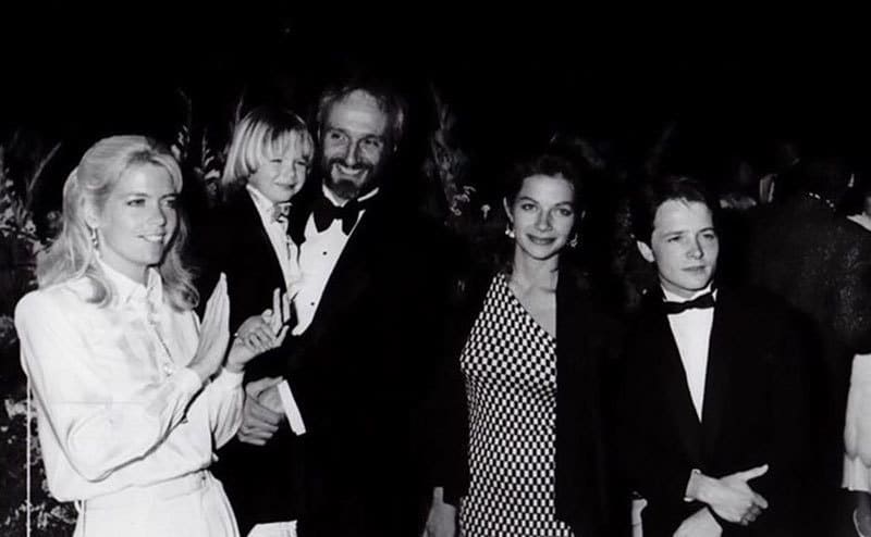 The cast of Family Ties are photographed together during an event. 