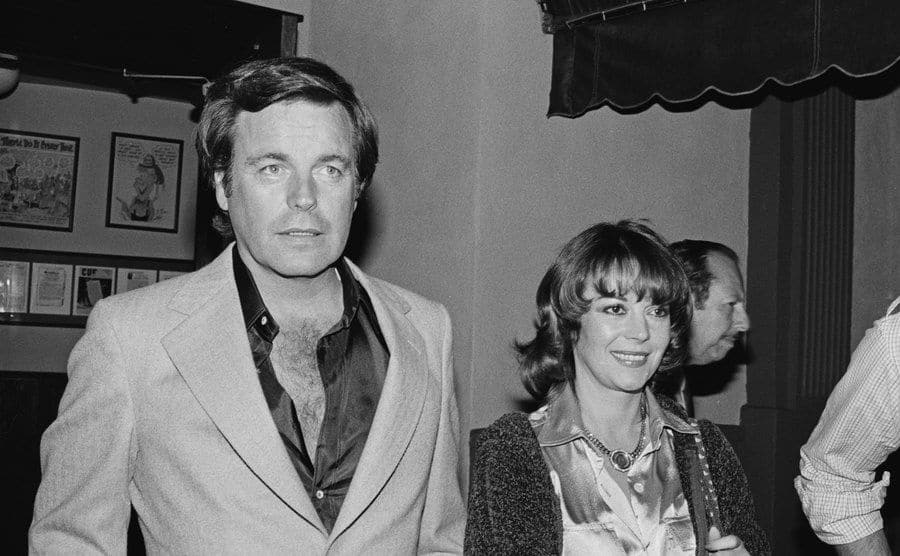 Robert Wagner and Natalie Wood are walking together in LA, 1979. 