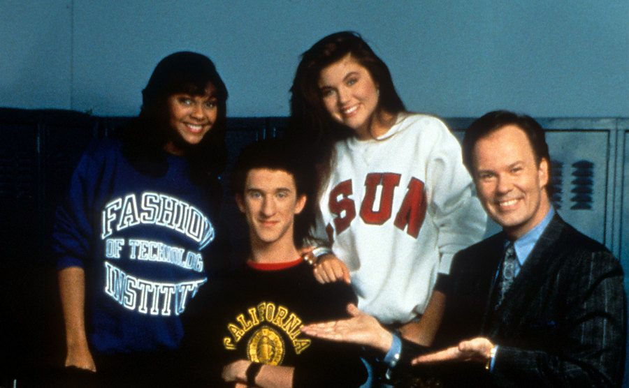 The cast in a publicity portrait for the television series.