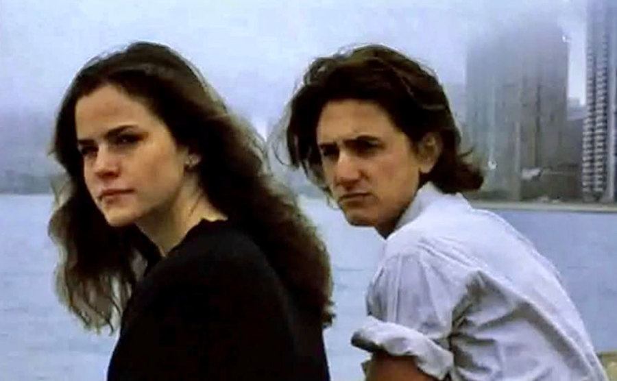 Ally Sheedy and Sean Penn are in a promotional movie shot.